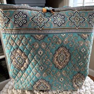 Vera Bradley Tote